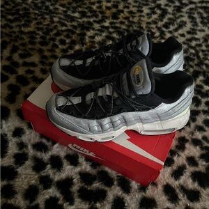 Nike Dual-Tone Black and Silver Sneakers